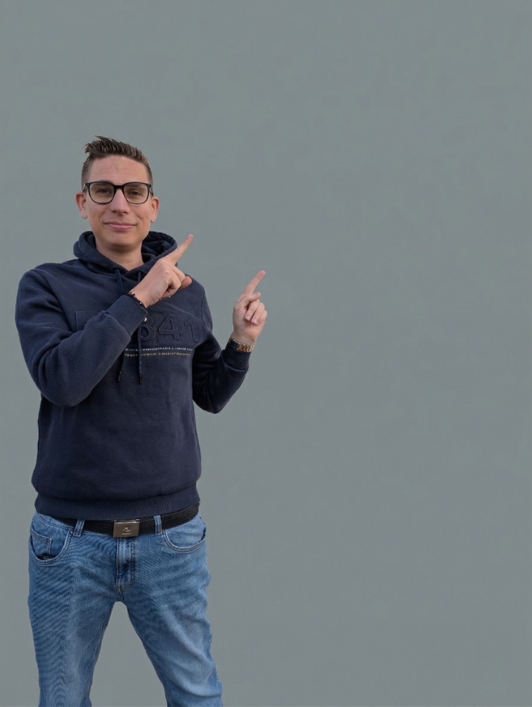 Alex — French Co-Host